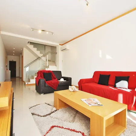 度假居 Holiday Home In Albufeira Near Beaches *