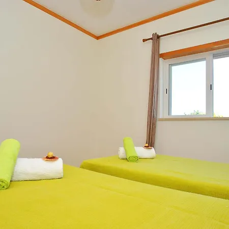 Holiday Home In Albufeira Near Beaches 度假居