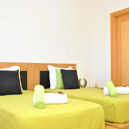 Holiday Home In Albufeira Near Beaches 阿尔布费拉