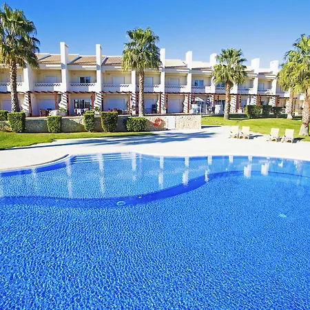 Holiday Home In Albufeira Near Beaches 度假居